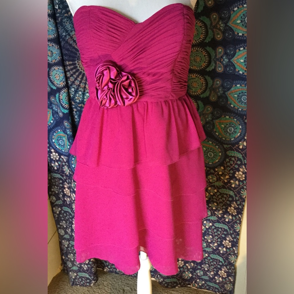 Oleg Cassini PINK STRAPLESS COCKTAIL DRESS WITH SATIN ROSE